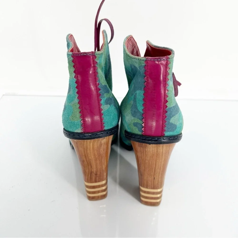 Hilfiger Collection Spring 12' Suede Camo Wood Heel Lace Up Booties 11